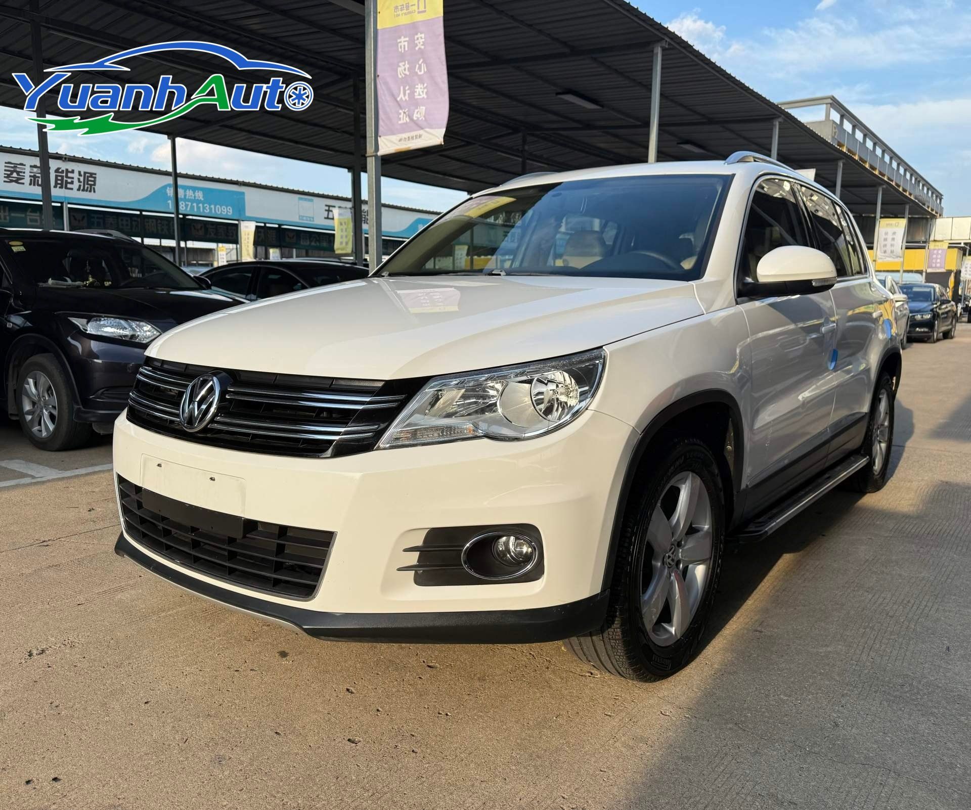 2012 Tiguan vehicle photo 1
