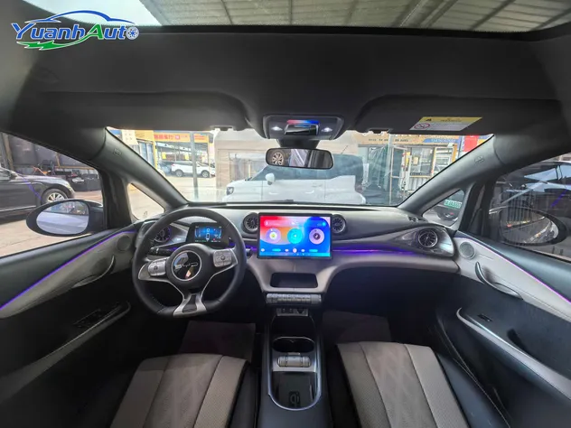 2023 BYD Dolphin Electric Hatchback — source image 17