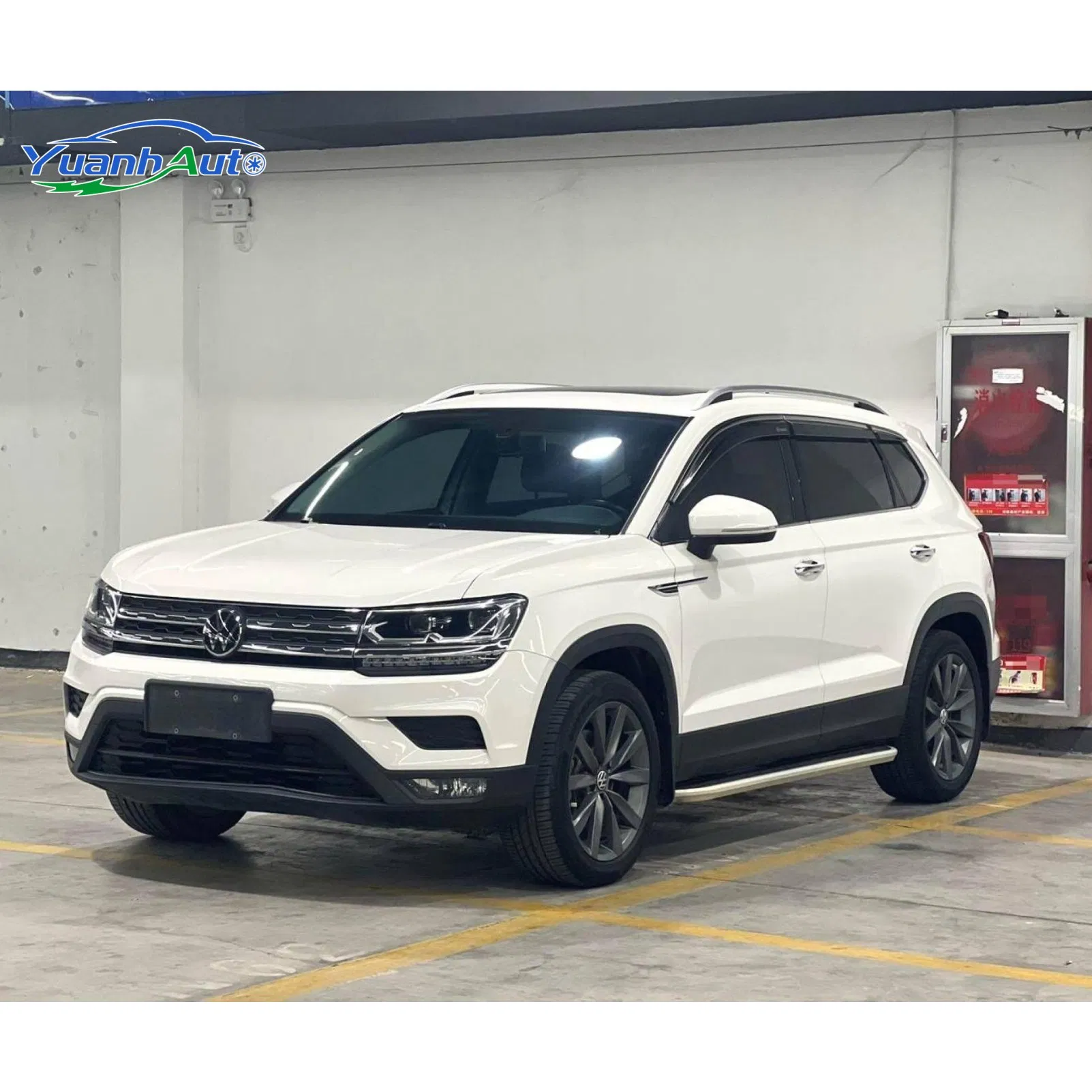 2022 Tiguan vehicle photo 3