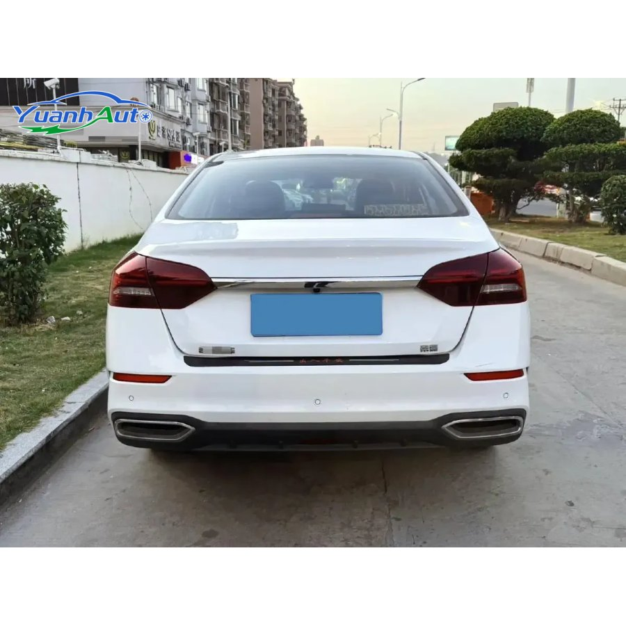 2020 Geely Emgrand vehicle photo 6