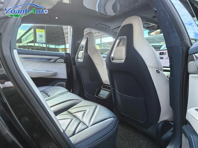 2021 Zeekr 001 Electric Hatchback — source image 15