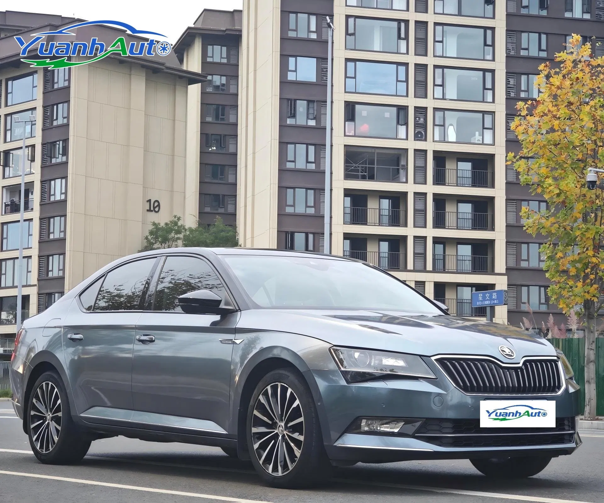 2016 Skoda Superb Sedan — source image 3