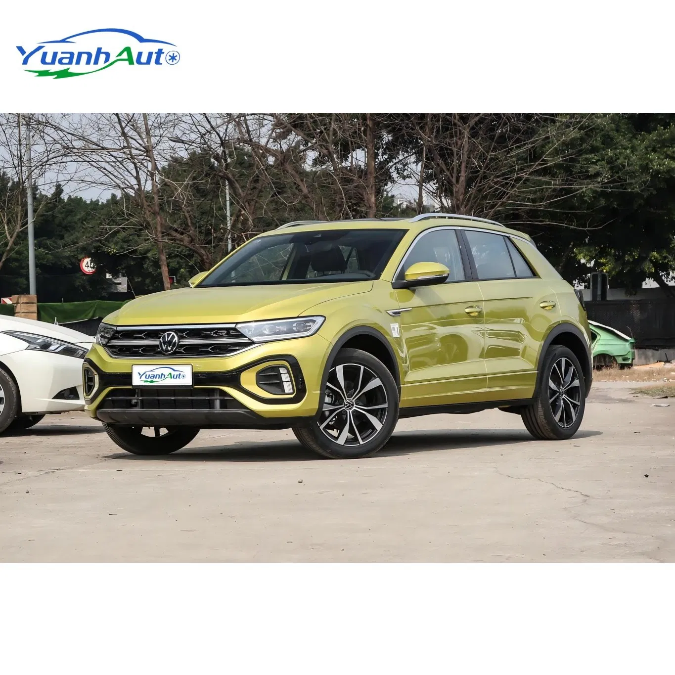 T-ROC vehicle photo 3
