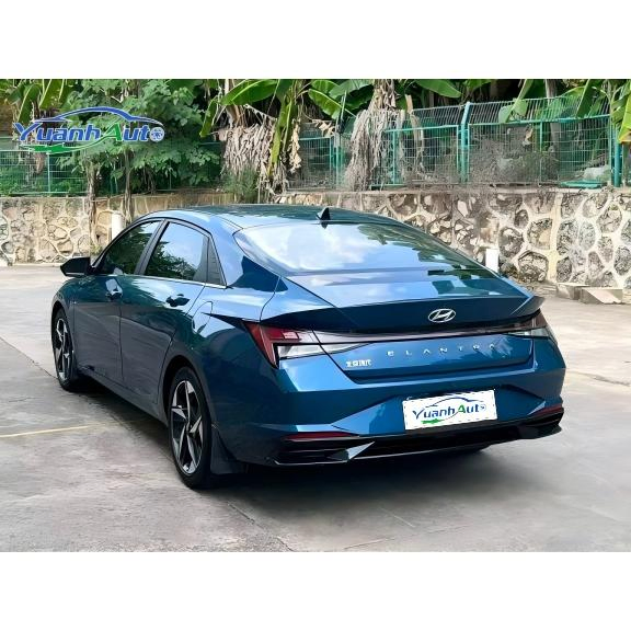 2021 Hyundai Elantra vehicle photo 5
