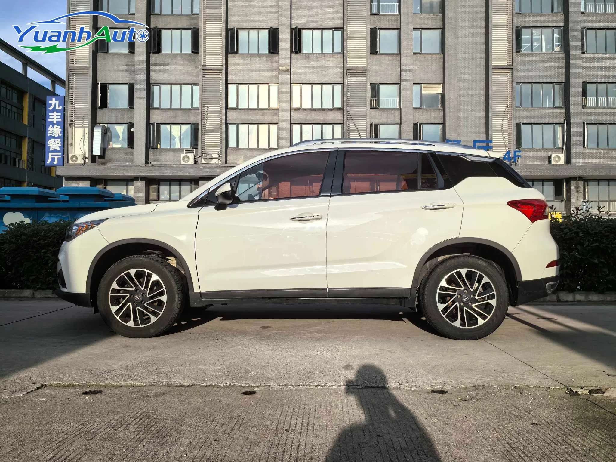 GAC Trumpchi GS4 Petrol SUV — source image 5