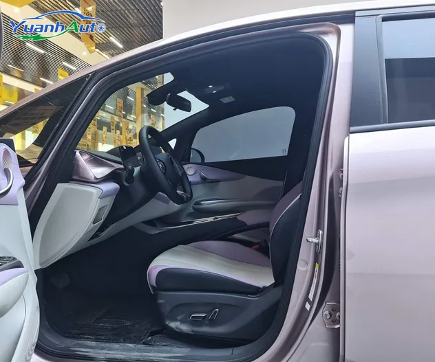 2021 BYD Dolphin Electric Hatchback — source image 15