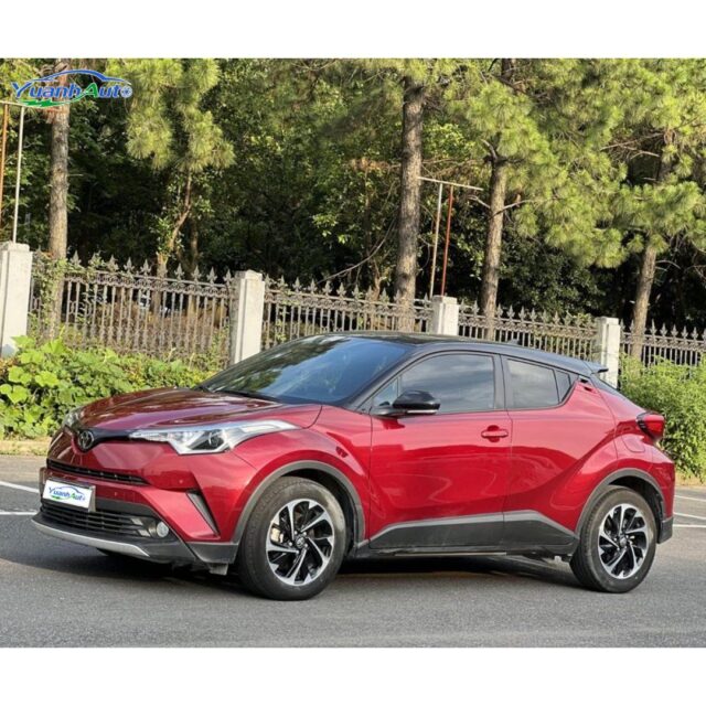 2018 Toyota iZOA vehicle photo 1