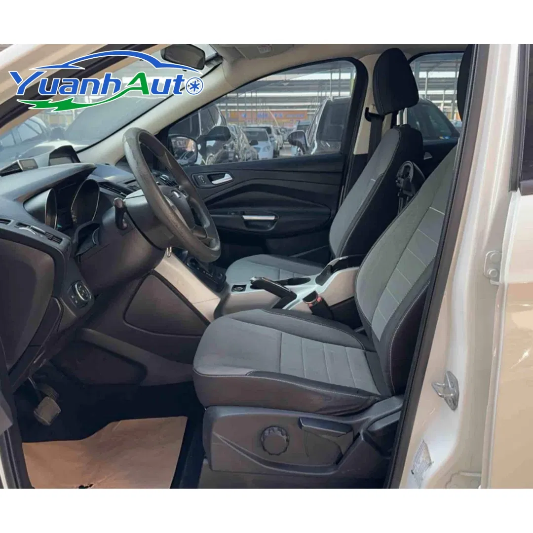 2013 Ford Kuga vehicle photo 6