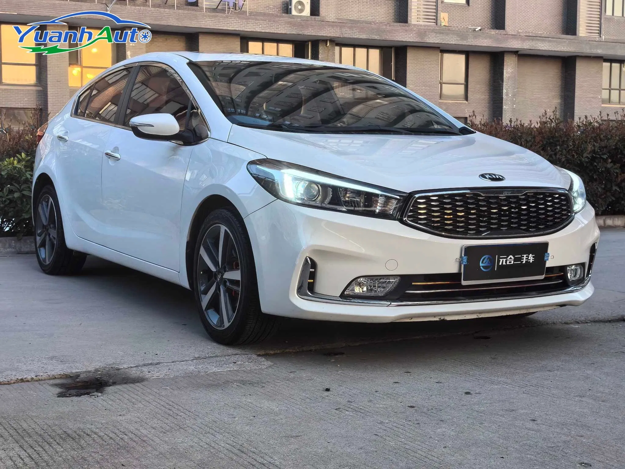 2017 Kia K3 Petrol Sedan — source image 5