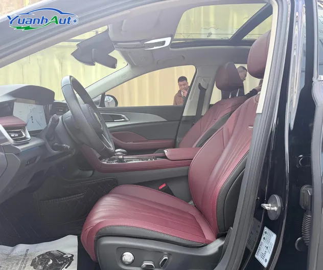 2023 Hongqi H5 Petrol Sedan — source image 14