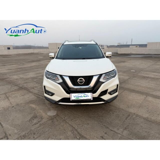 2022 Nissan X-Trail vehicle photo 1