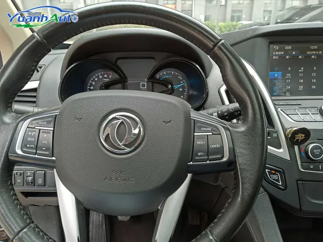2015 Dongfeng Fengshen AX7 Petrol SUV — source image 19