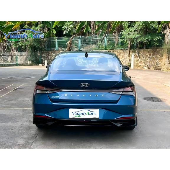 2021 Hyundai Elantra vehicle photo 6