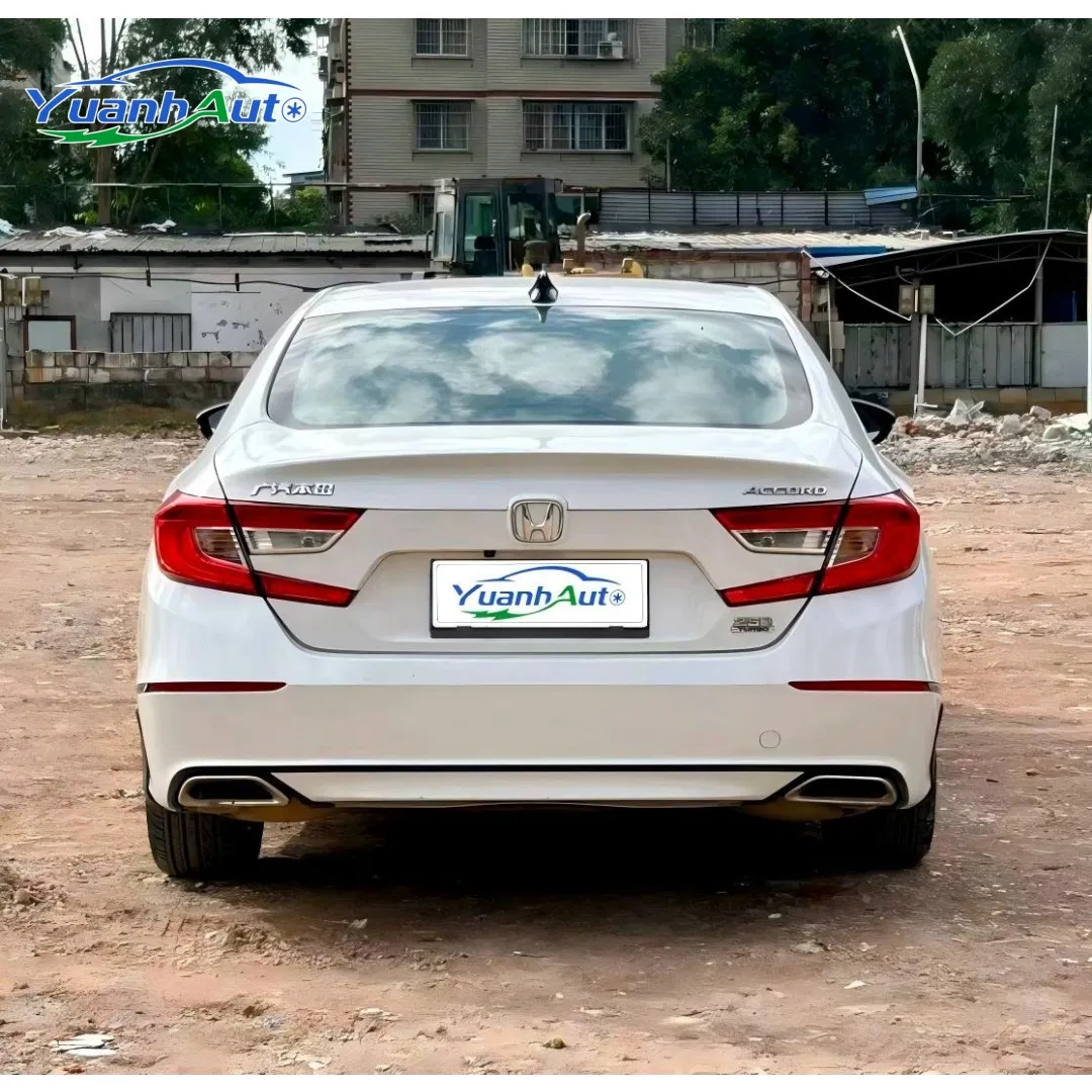 2018 Honda Accord vehicle photo 6
