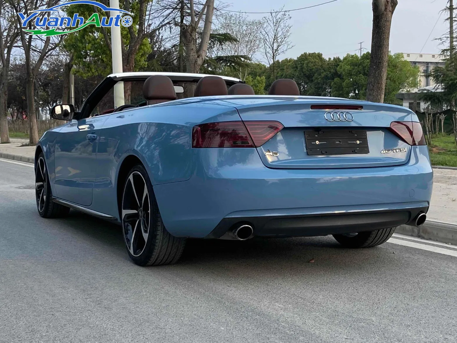 Audi A5 vehicle photo 6