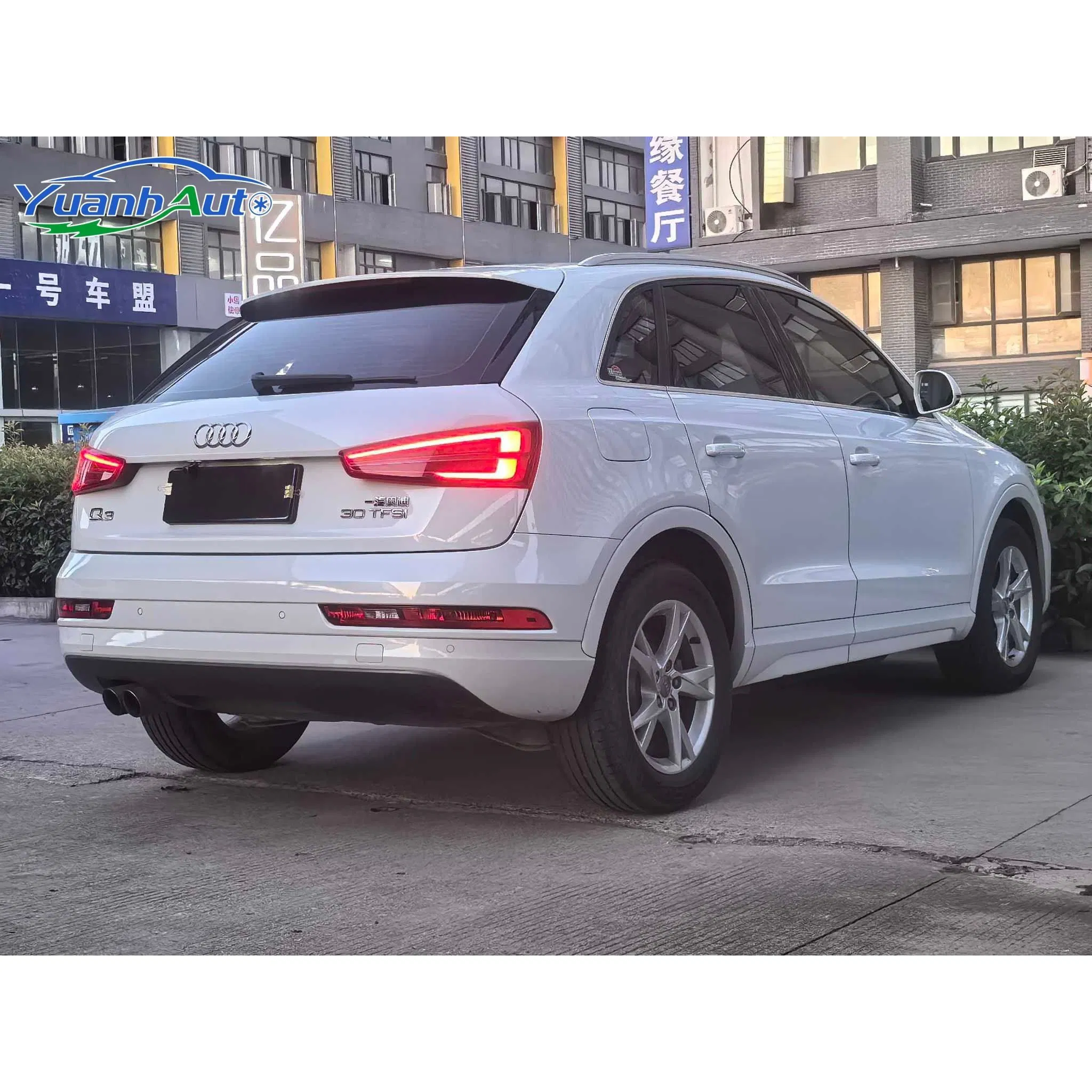 2021 Audi Q3 vehicle photo 5