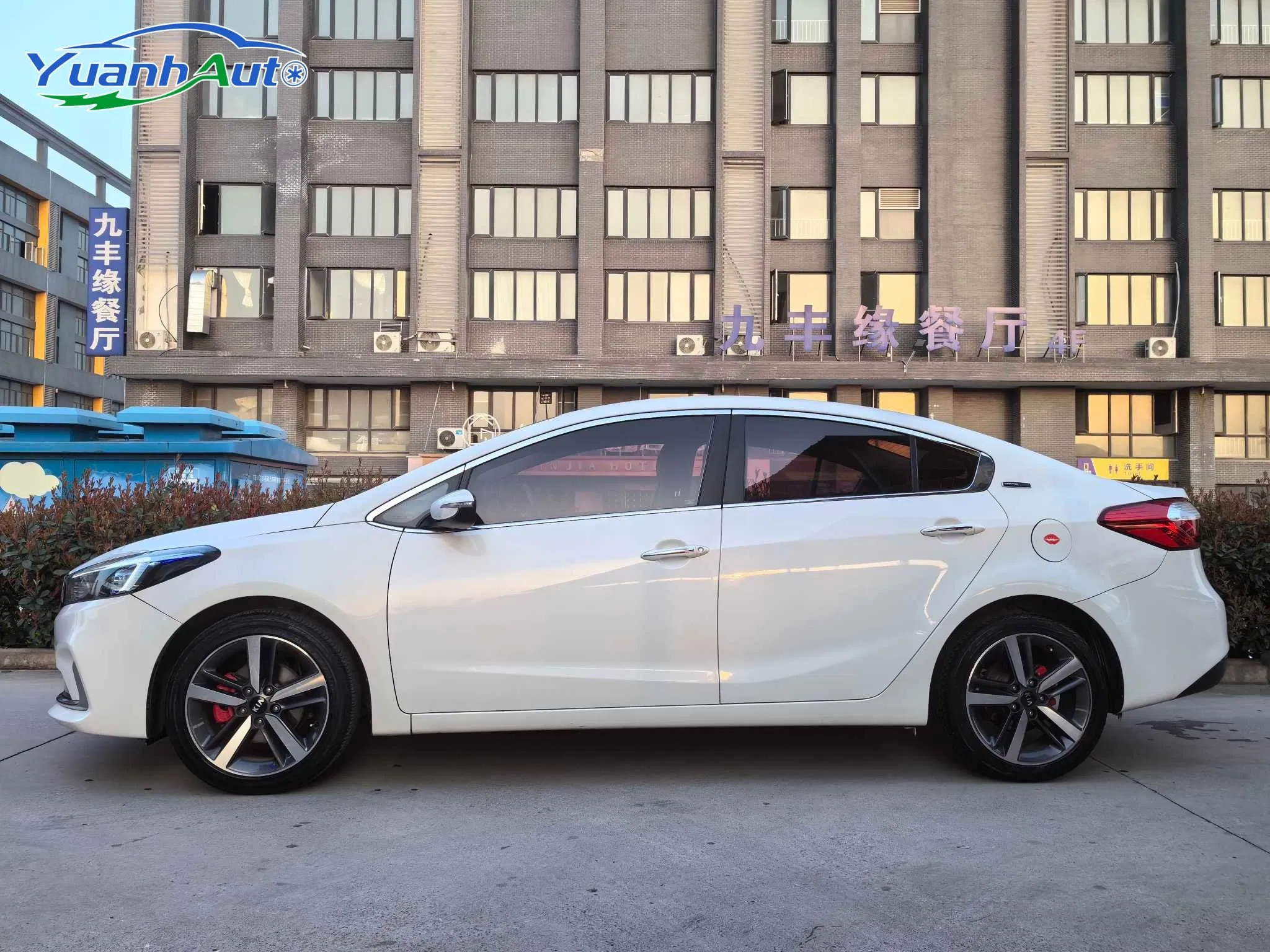 2017 Kia K3 Petrol Sedan — source image 6