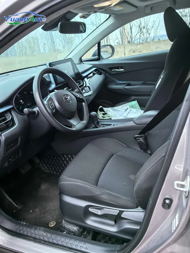 2018 Toyota Yaris Petrol SUV — source image 17