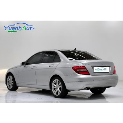 2011 C-Class vehicle photo 5