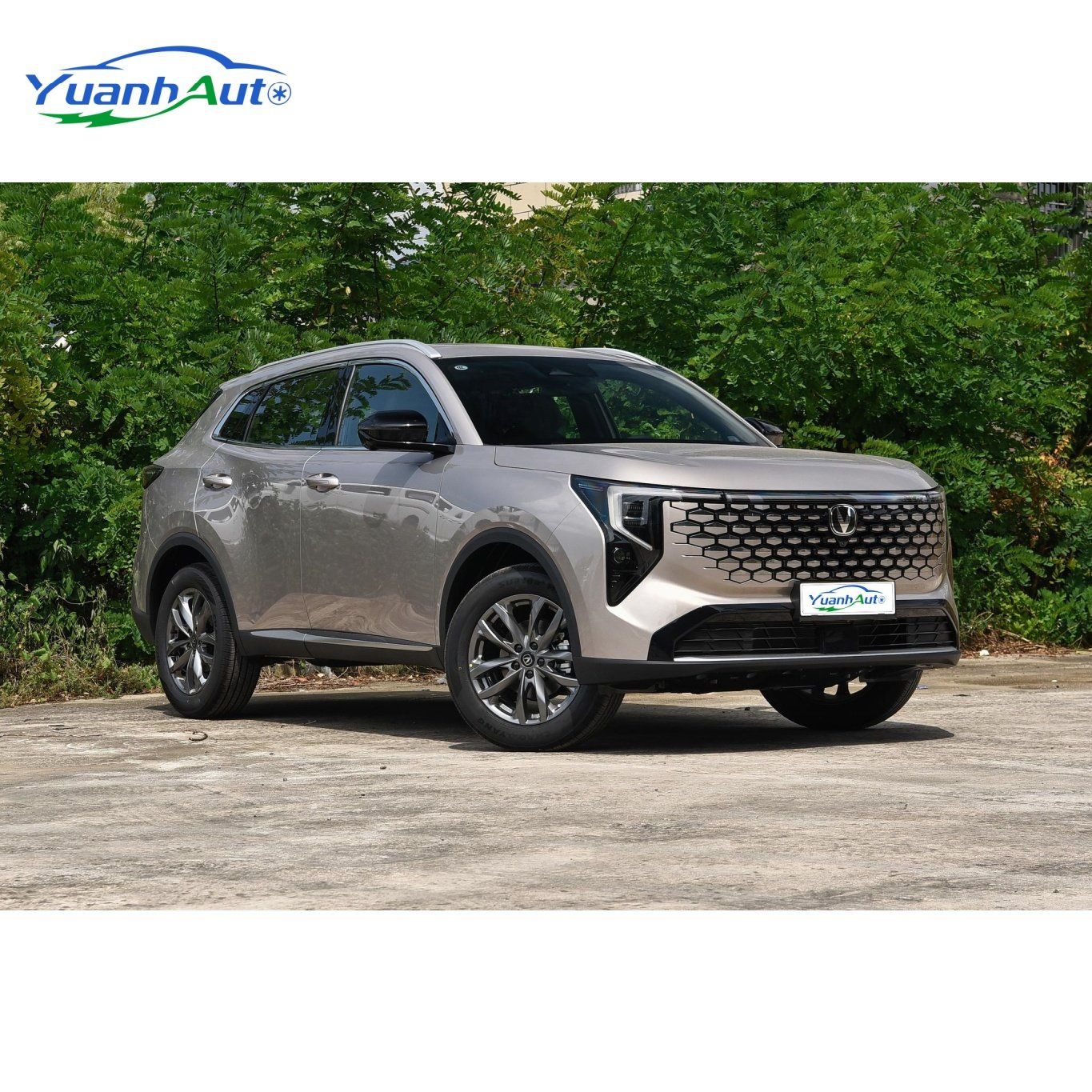 Changan CS55 PLUS vehicle photo 1