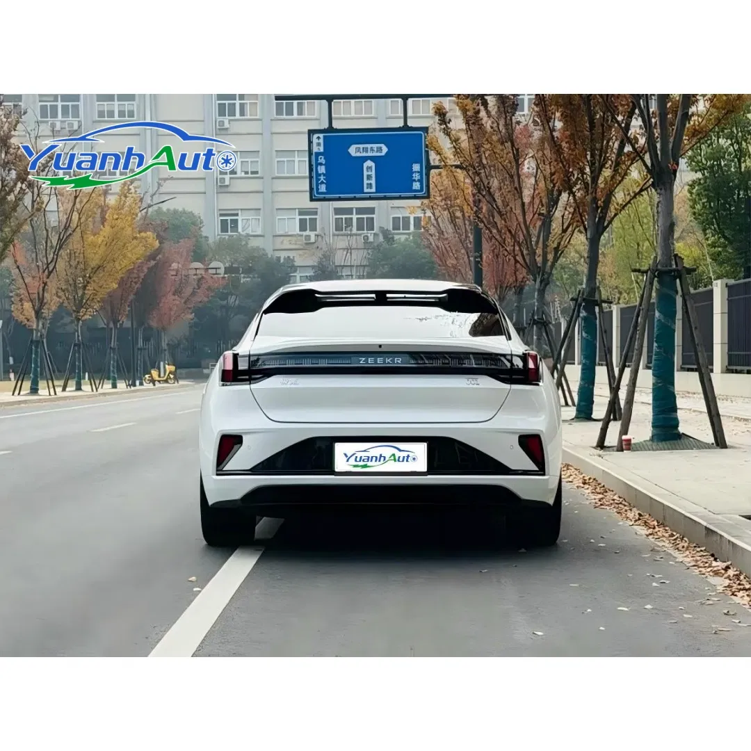 2024 Zeekr 001 vehicle photo 5