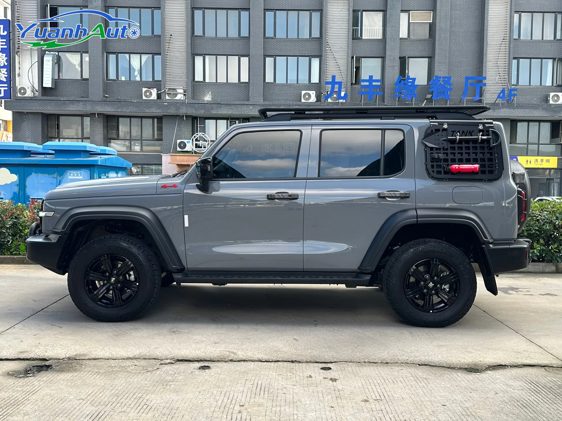 2021 Tank 300 Petrol SUV — source image 11