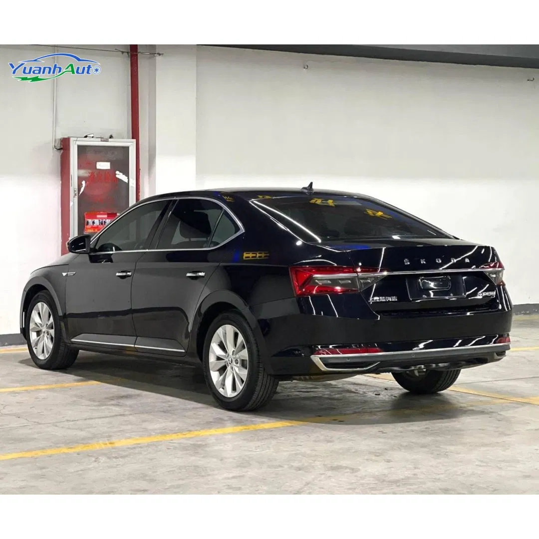 2021 Skoda Superb vehicle photo 4