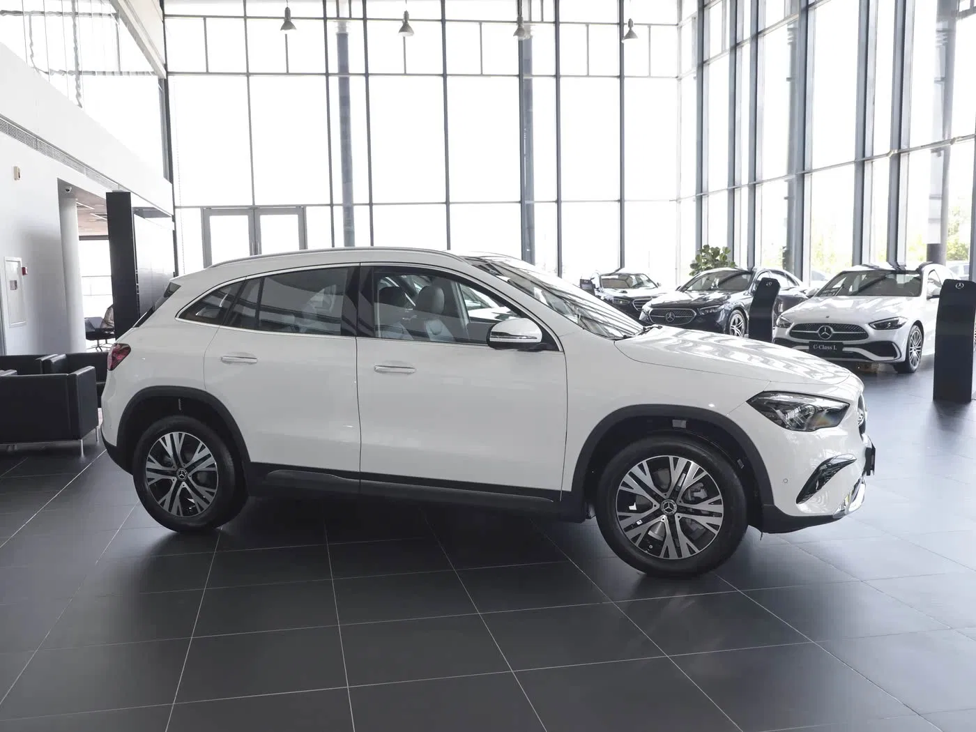 2025 Benz GLA vehicle photo 7