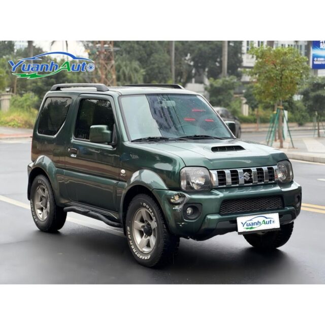 2015 Suzuki Jimny vehicle photo 1