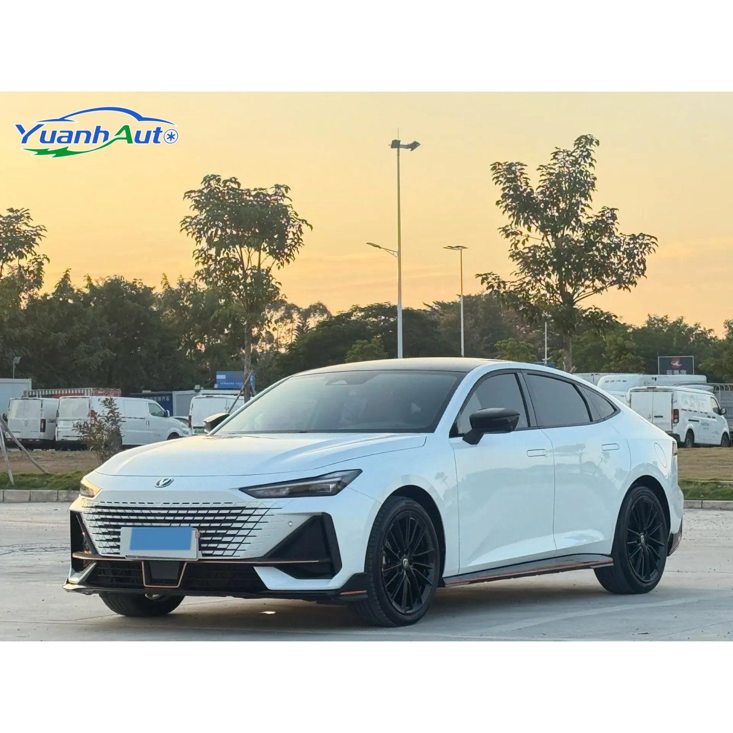 2023 Changan UNI-V vehicle photo 1