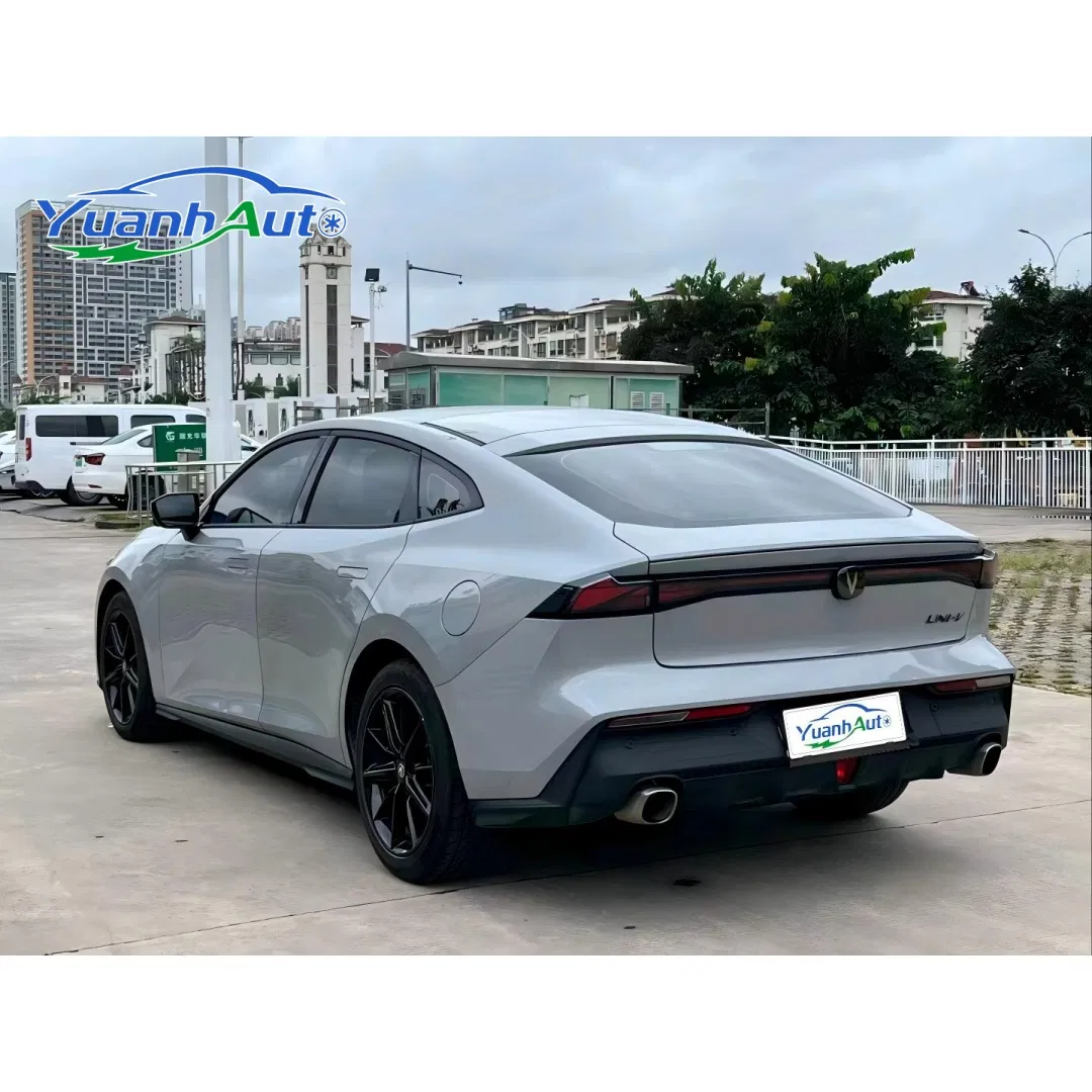 2022 Changan UNI-V vehicle photo 5