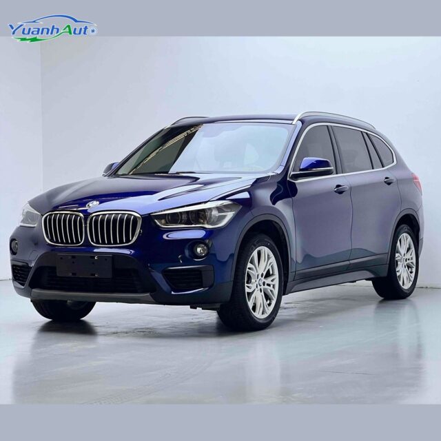 2022 X1 vehicle photo 1