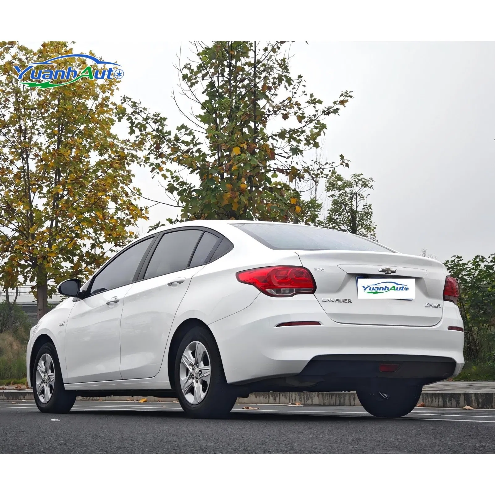 2018 Chevro let Cruze vehicle photo 6