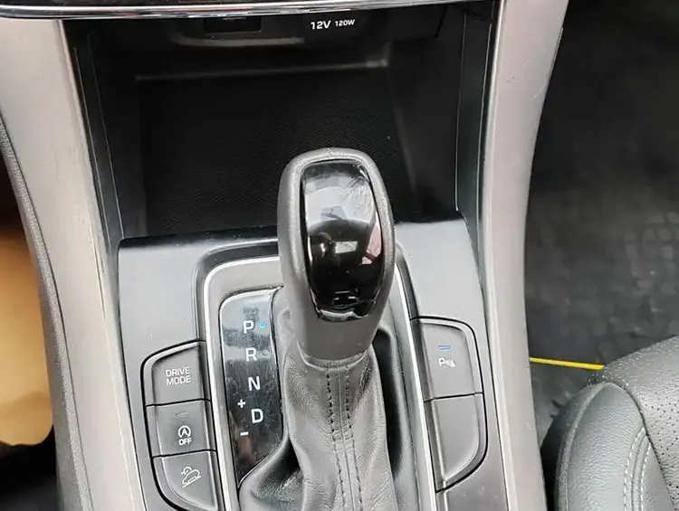 2020 Hyundai lx35 2.0L Petrol SUV — source image 11
