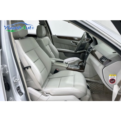 2011 E-Class vehicle photo 6