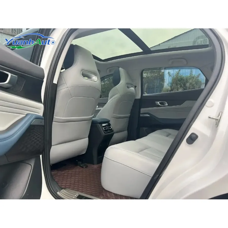 2023 Changan UNI-K iDD SUV — source image 11