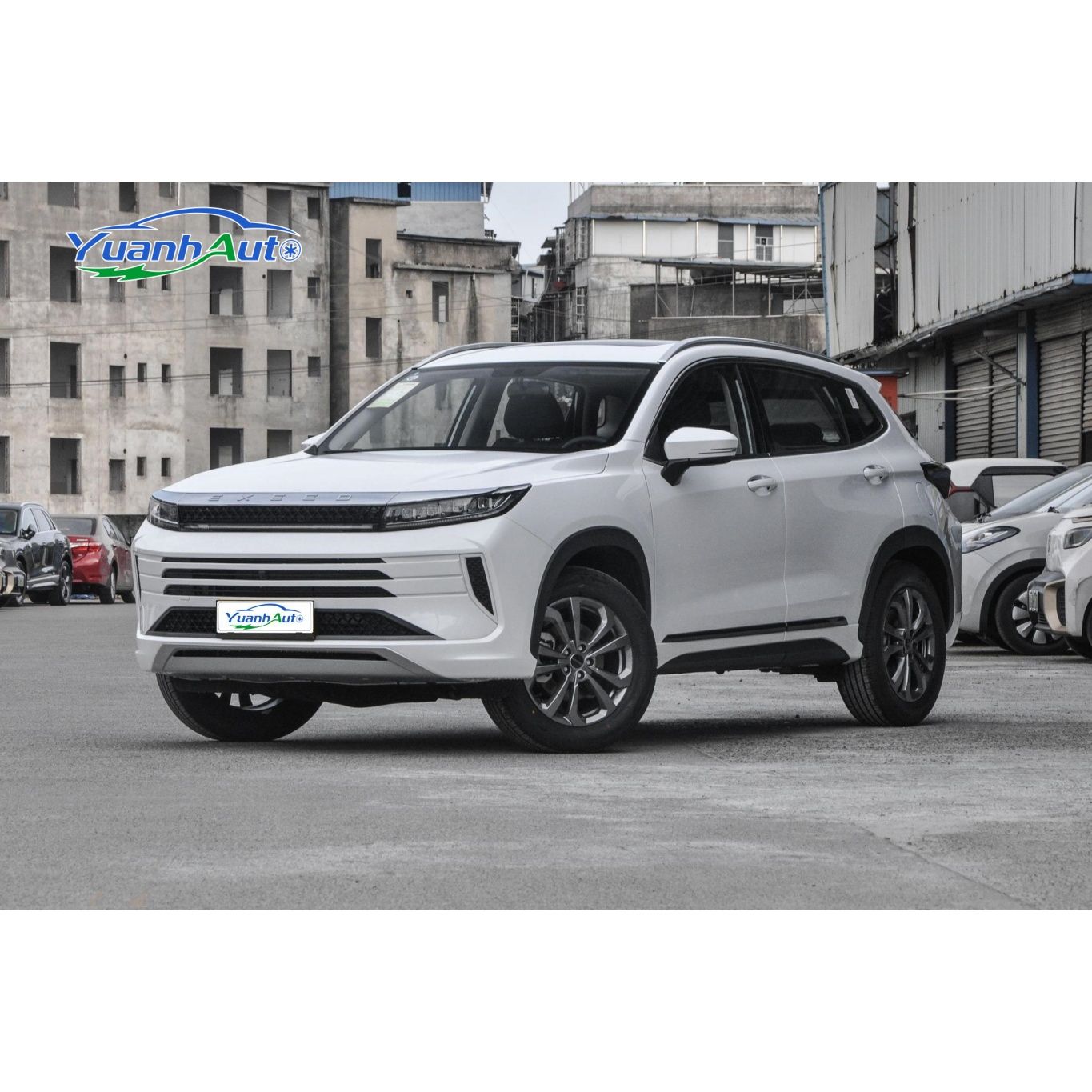 Chery Exeed LX vehicle photo 1
