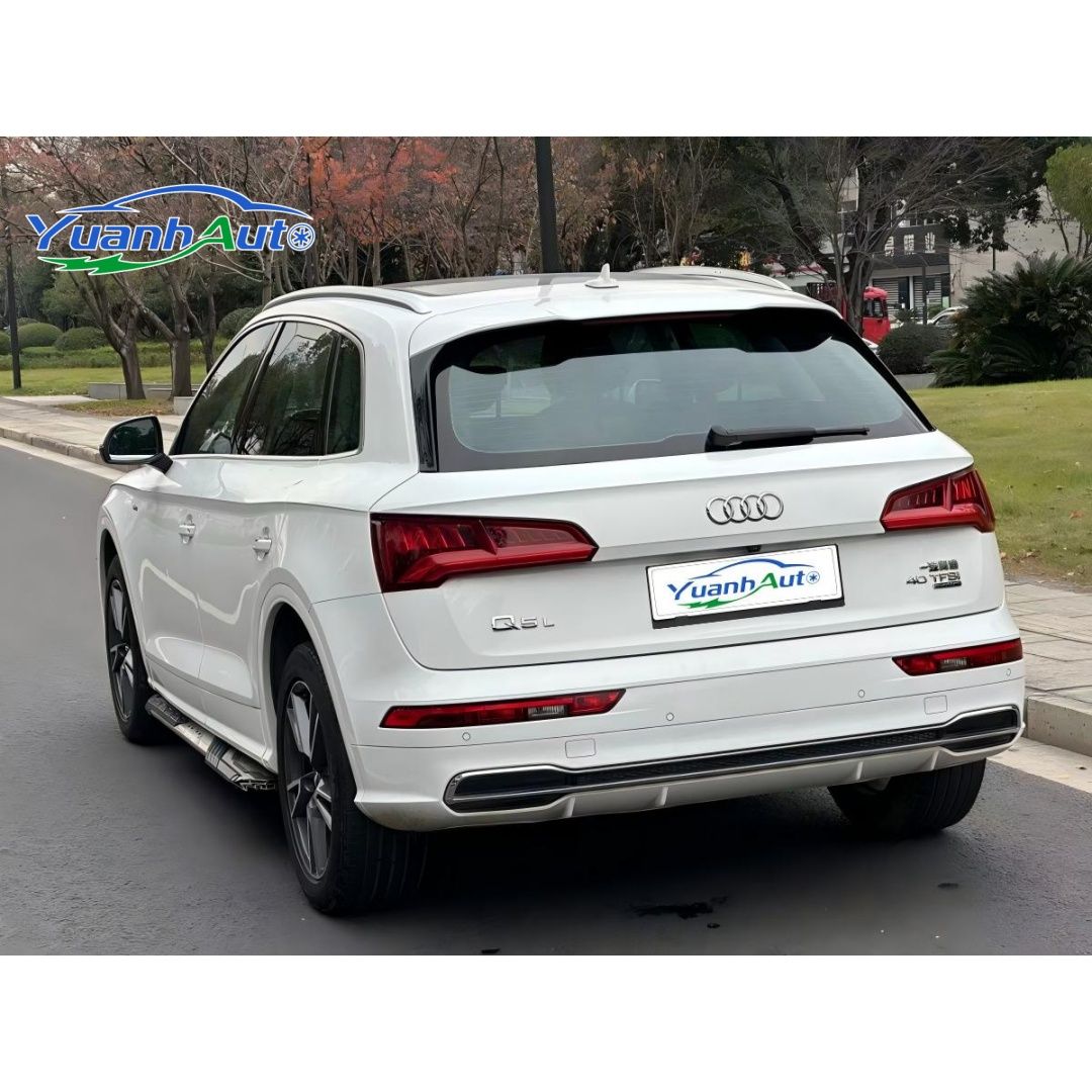 2020 Audi Q5L vehicle photo 1