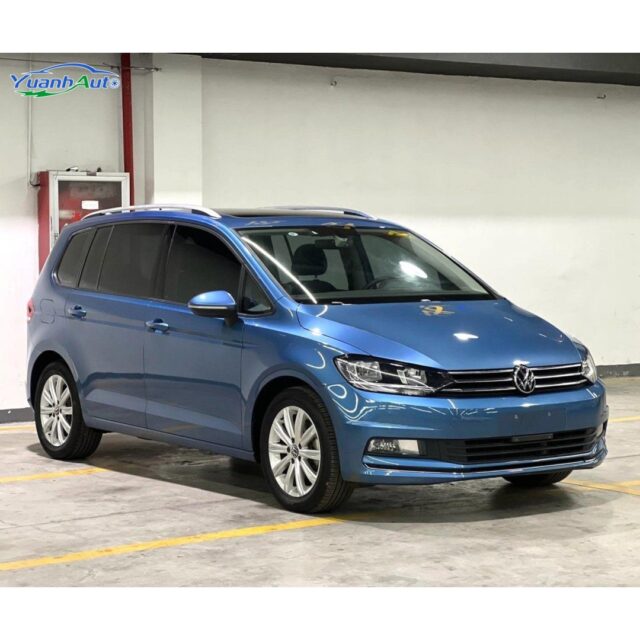 2021 Touran vehicle photo 1