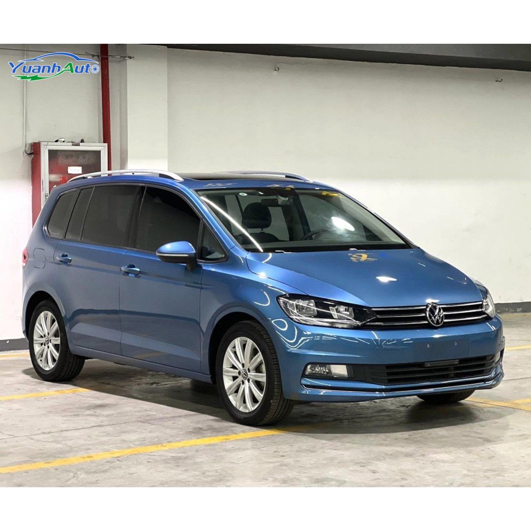 2021 Touran vehicle photo 1