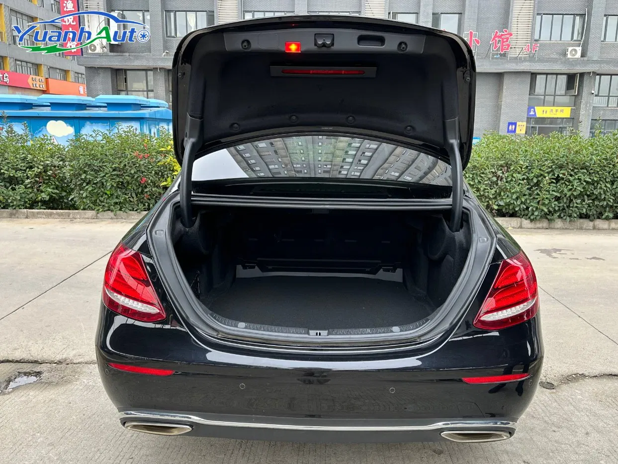 2019 Benz E 300 vehicle photo 6
