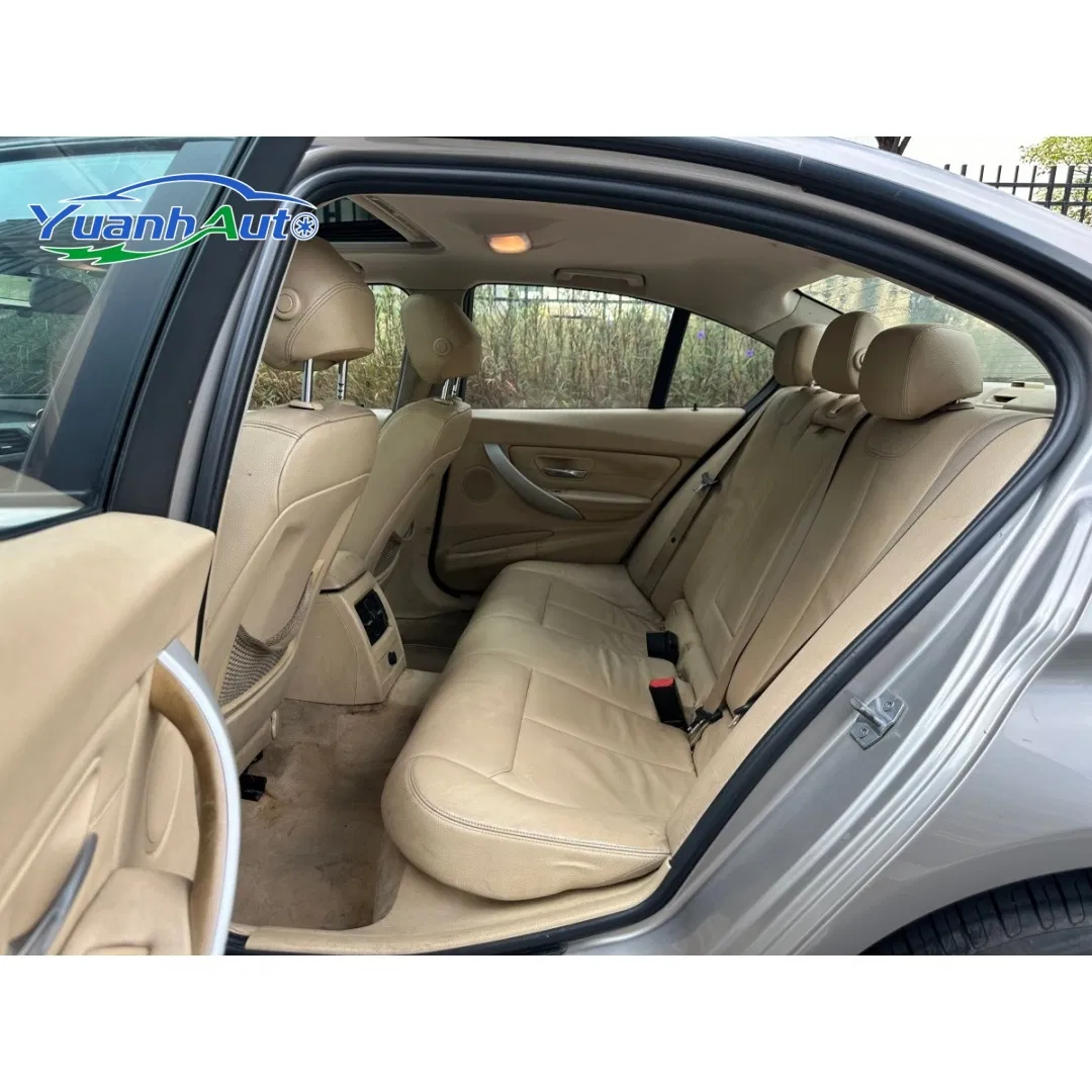 2013 BMW 3 Series Petrol — source image 14