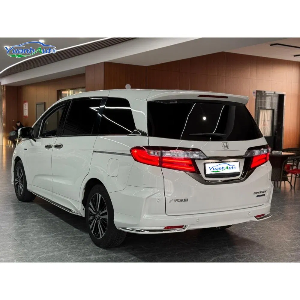 2021 Honda Odyssey vehicle photo 5