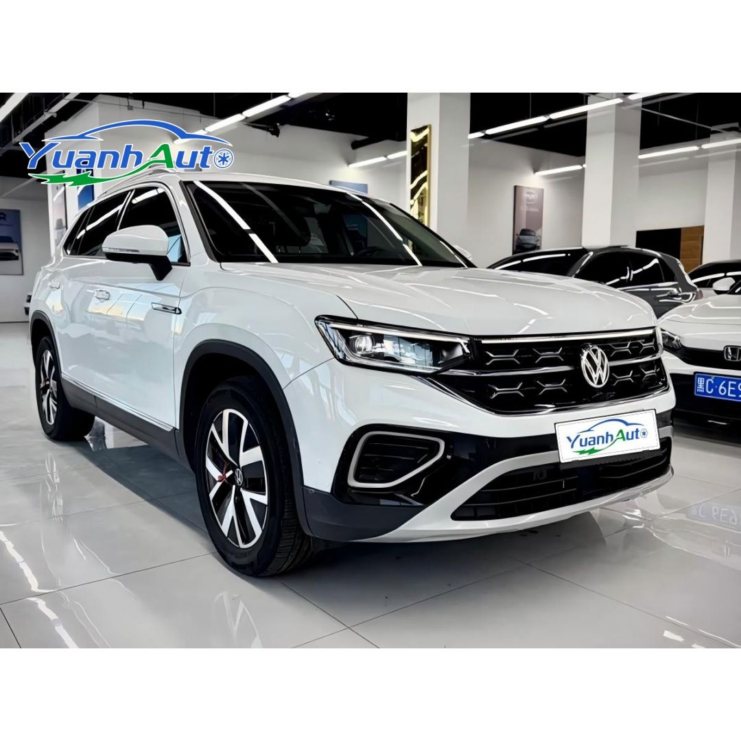 2023 VW Tiguan vehicle photo 1