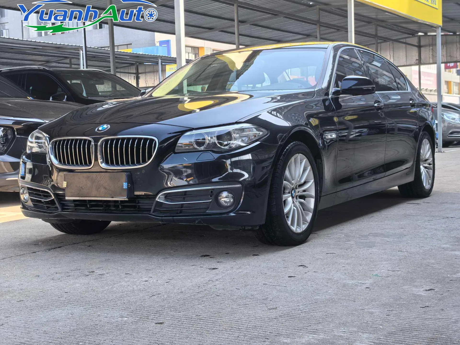 2014 BMW 525li Petrol Sedan — source image 8
