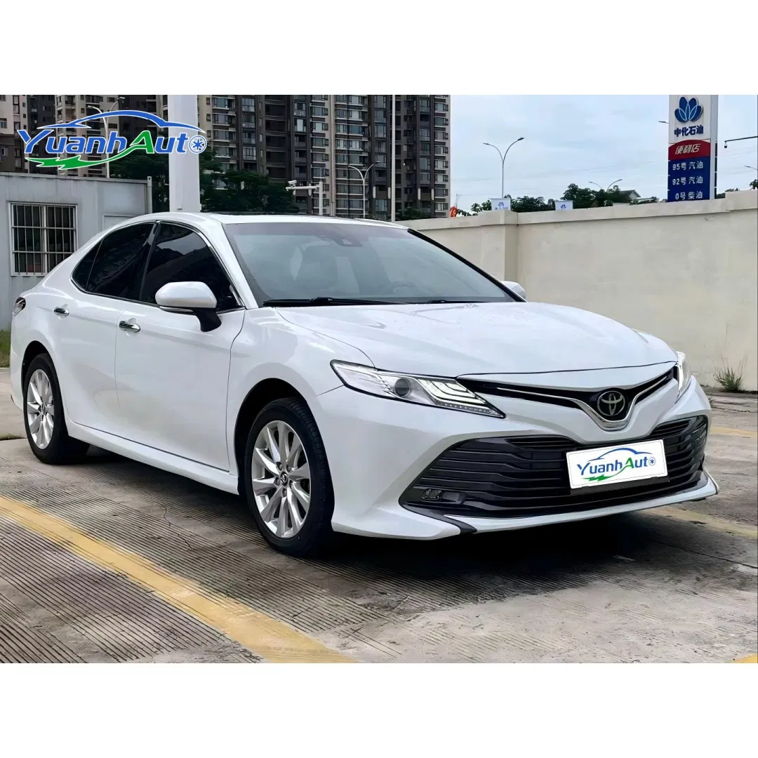 2019 Toyota Camry Petrol Sedan — source image 10
