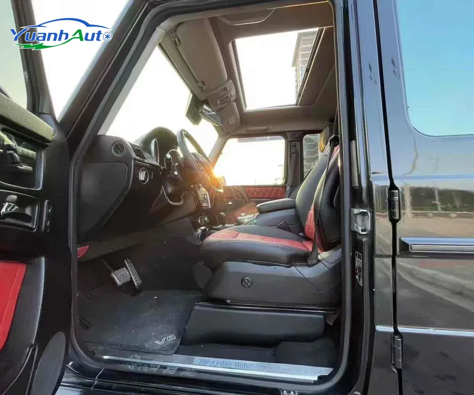 2018 Mercedes-Benz G-Class Petrol SUV — source image 13