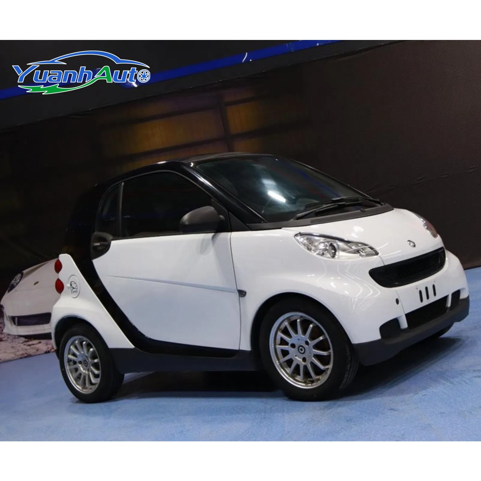 2011 smart fortwo Petrol Hatchback — source image 3