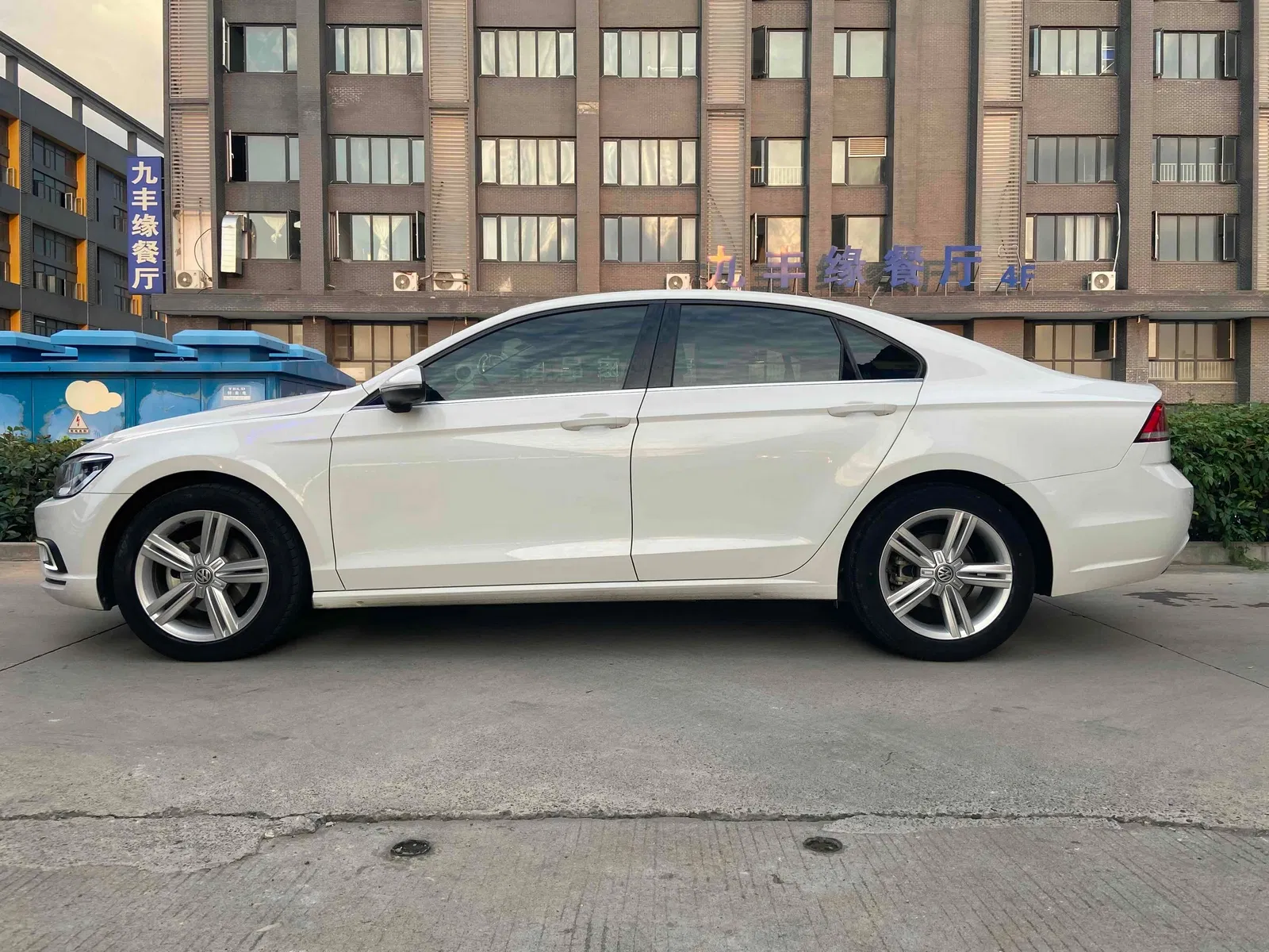 2018 Volkswagen Lamando 1.4T Petrol Sedan — source image 11