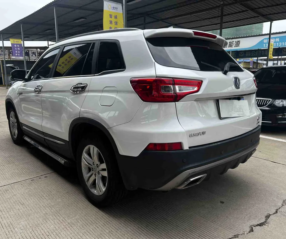 2016 Changan CS75 Petrol SUV — source image 13